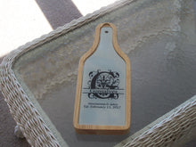 Load image into Gallery viewer, Personalized Cheese and wine set, wine set, wedding gift, realtor gift